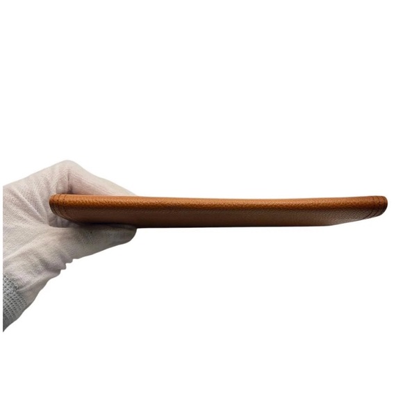 Yves Saint Laurent Tan Leather Wallet - Picture 5 of 13